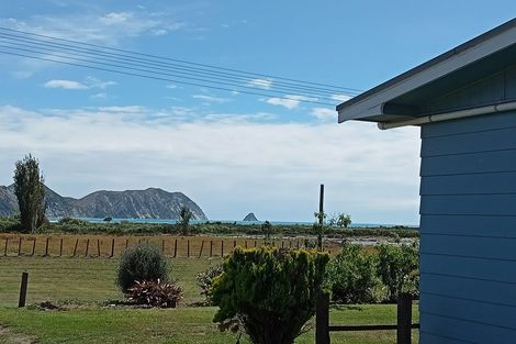 Photo of property in 2 Hauiti Road, Tolaga Bay, 4077