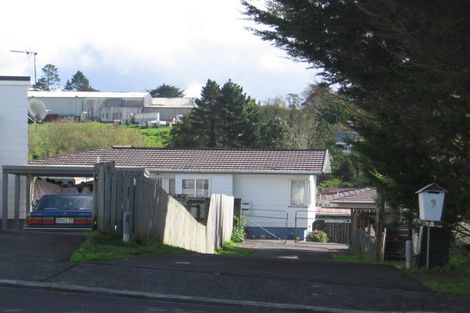 Photo of property in 9 Styca Place, Sunnyvale, Auckland, 0612