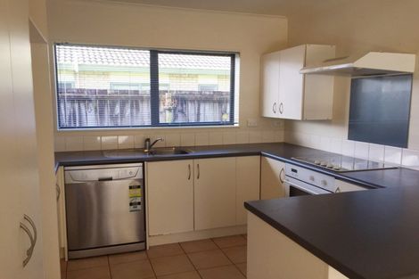 Photo of property in 4 Ettrick Lane, Papakura, 2110