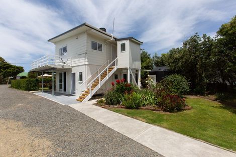 Photo of property in 30 Seaview Road, Herbertville, Dannevirke, 4970