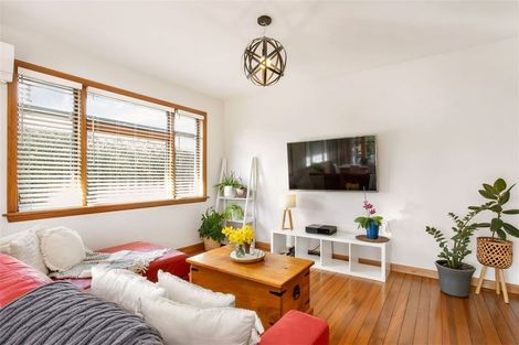 Photo of property in 28 Aorangi Road, Bryndwr, Christchurch, 8053