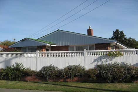 Photo of property in 16 Joyce Crescent, Ilam, Christchurch, 8041