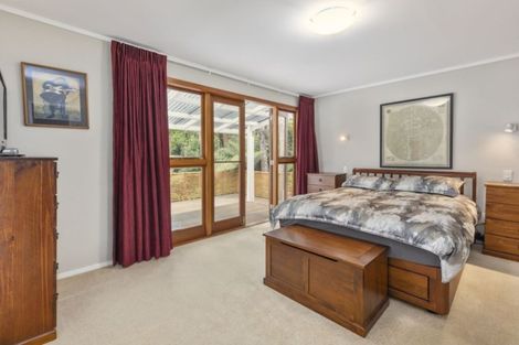 Photo of property in 560 Stokes Valley Road, Stokes Valley, Lower Hutt, 5019