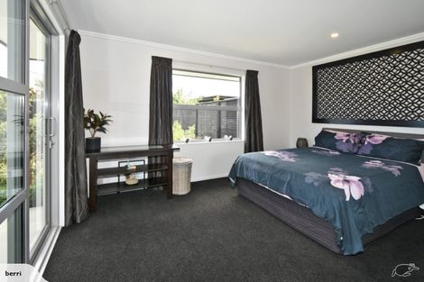 Photo of property in 5 Gosling Crescent, Halswell, Christchurch, 8025