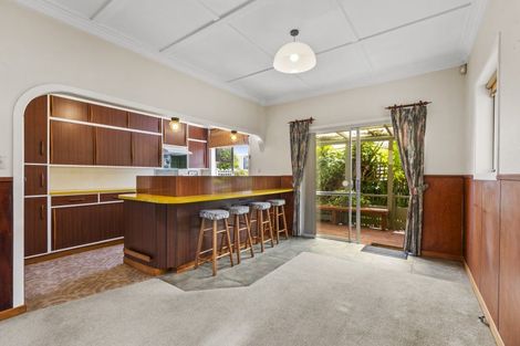 Photo of property in 43 Dorset Avenue, Westown, New Plymouth, 4310