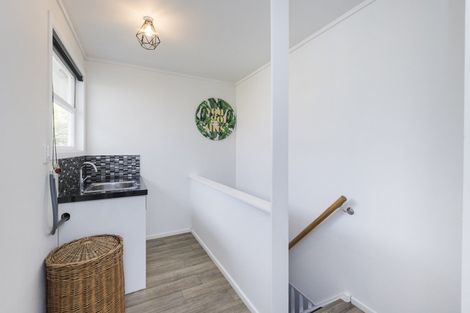 Photo of property in 1 Lifford Place, Awapuni, Palmerston North, 4412