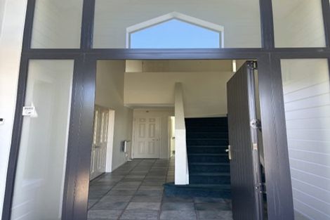 Photo of property in 18 Derry Hill, Churton Park, Wellington, 6037