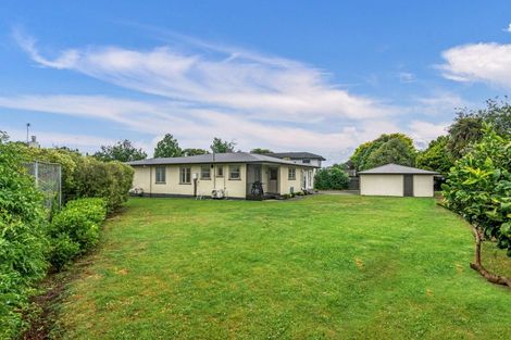 Photo of property in 11 Athlone Place, Hokowhitu, Palmerston North, 4410
