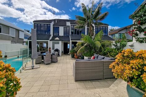 Photo of property in 2/15 Craig Road, Milford, Auckland, 0620