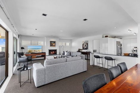 Photo of property in 820a Papamoa Beach Road, Papamoa Beach, Papamoa, 3118