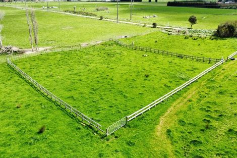 Photo of property in 98 Konini Street, Tokomaru, Palmerston North, 4474