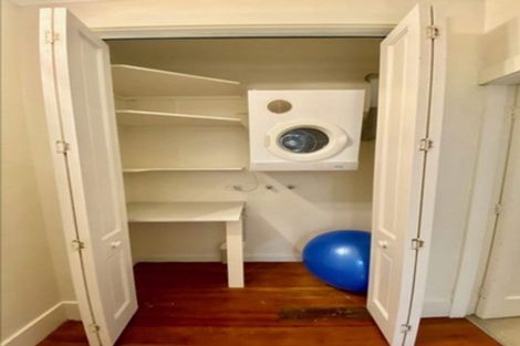 Photo of property in 145 Kelburn Parade, Kelburn, Wellington, 6012