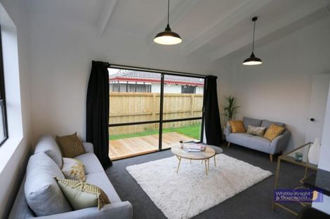 Photo of property in 2/92c Englefield Road, Northwood, Christchurch, 8051