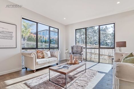 Photo of property in 52 Blacks Road, Greenhithe, Auckland, 0632