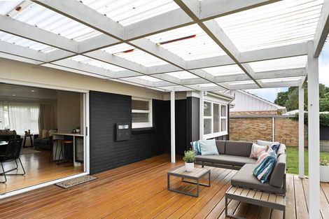 Photo of property in 8 Partington Place, Beerescourt, Hamilton, 3200