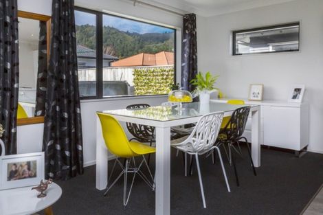 Photo of property in 14 Poppy Watts Grove, Stokes Valley, Lower Hutt, 5019