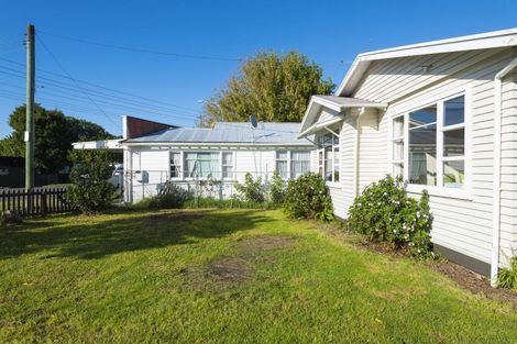 Photo of property in 14 De Lautour Road, Kaiti, Gisborne, 4010
