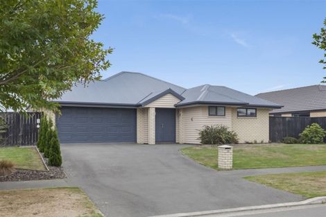 Photo of property in 10 Champagne Avenue, Yaldhurst, Christchurch, 8042