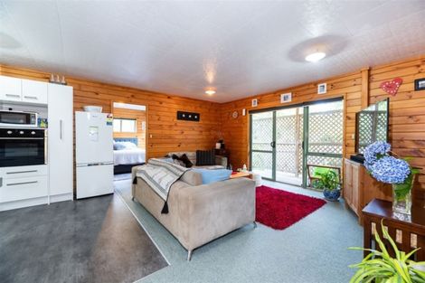 Photo of property in 2/53 Hellyers Street, Birkdale, Auckland, 0626