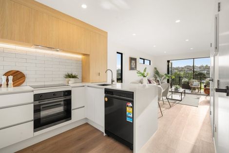 Photo of property in 13/10 Ngaroma House Drive, Hobsonville, Auckland, 0616