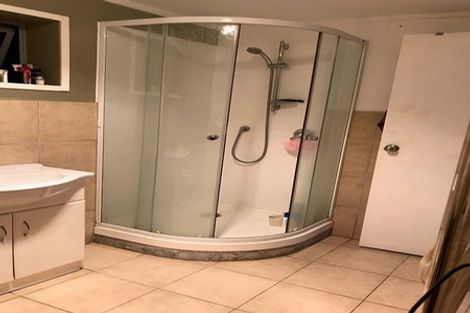 Photo of property in 5 Pax Avenue, Forrest Hill, Auckland, 0620