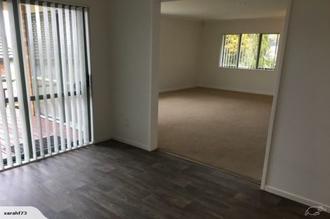 Photo of property in 42 The Glade South, Pukekohe, 2120