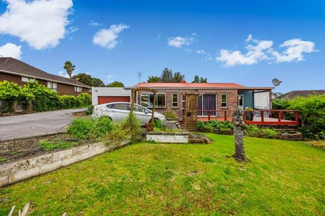 Photo of property in 10 Albertson Place, Manurewa, Auckland, 2102