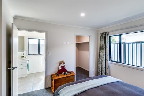 Photo of property in 62a Puketapu Road, Taradale, Napier, 4112