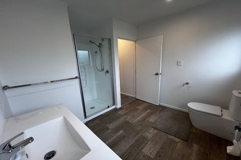 Photo of property in 5 Goldfinch Rise, Unsworth Heights, Auckland, 0632