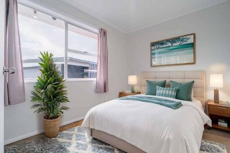 Photo of property in 15 Burndale Terrace, Manurewa, Auckland, 2102