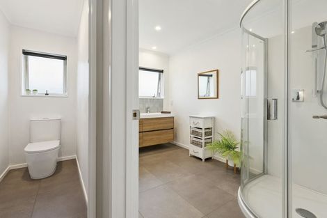 Photo of property in 2/492 Otumoetai Road, Otumoetai, Tauranga, 3110