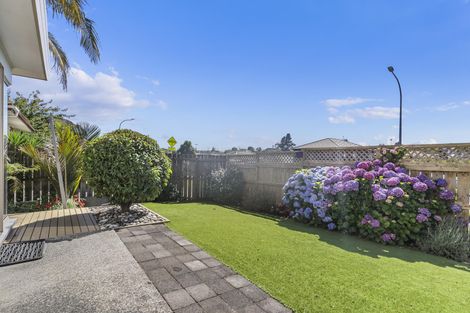 Photo of property in 1/117 Wellington Street, Howick, Auckland, 2014