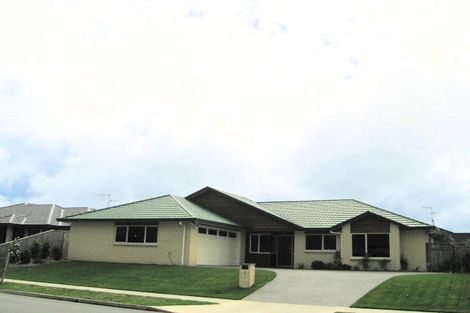 Photo of property in 9 Monarch Place, Paraparaumu Beach, Paraparaumu, 5032