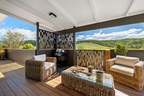 Photo of property in 11 Glentui Place, Waikawa, Picton, 7220