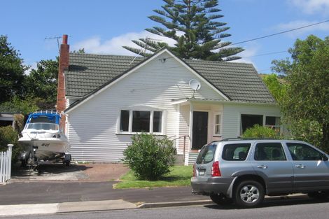 Photo of property in 5 Empire Road, Devonport, Auckland, 0624