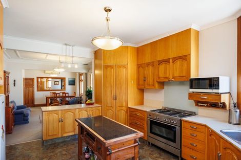 Photo of property in 15 Miro Street, Takaro, Palmerston North, 4410