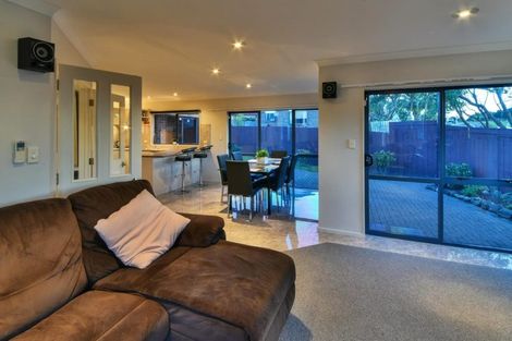 Photo of property in 51 Bellville Drive, Clendon Park, Auckland, 2103