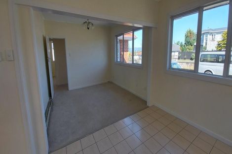 Photo of property in 185 Te Atatu Road, Te Atatu South, Auckland, 0610