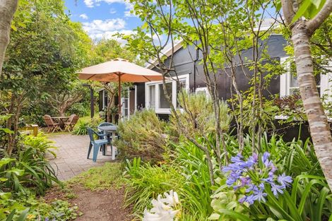 Photo of property in 11 Waimea Road, Waikanae Beach, Waikanae, 5036