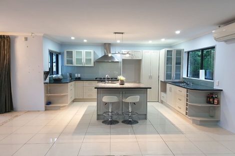 Photo of property in 86 San Marino Drive West, Henderson, Auckland, 0612