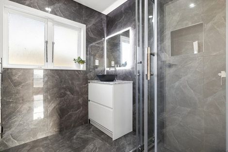 Photo of property in 8 Landscape Road, Pukekohe, 2120