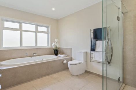 Photo of property in 62 Stapletons Road, Richmond, Christchurch, 8013