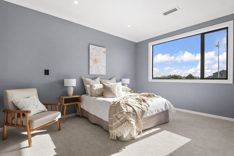 Photo of property in 2 Taku Close, Long Bay, Auckland, 0630