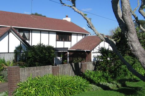 Photo of property in 351 East Coast Road, Mairangi Bay, Auckland, 0630