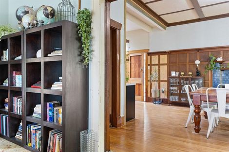 Photo of property in 353 Devon Street West, Lynmouth, New Plymouth, 4310