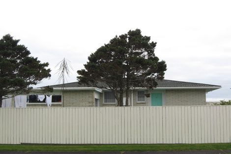 Photo of property in 2 Carver Place, Lynmouth, New Plymouth, 4310