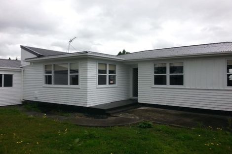 Photo of property in 8 President Avenue, Papakura, 2110