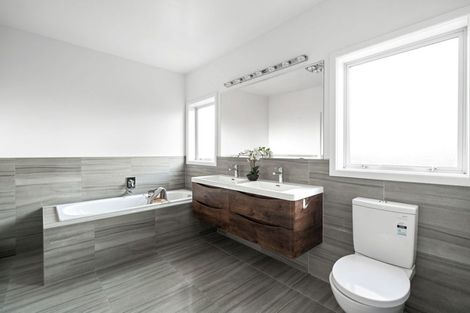 Photo of property in 65 Cumberland Drive, Flagstaff, Hamilton, 3210