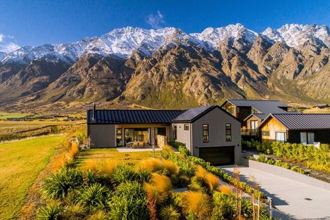 Photo of property in 4 Wanderer Lane, Jacks Point, Queenstown, 9371