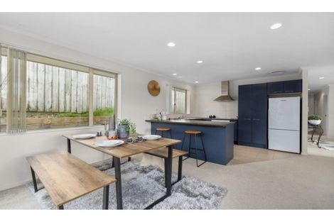 Photo of property in 37 Nimstedt Avenue, Oteha, Auckland, 0632